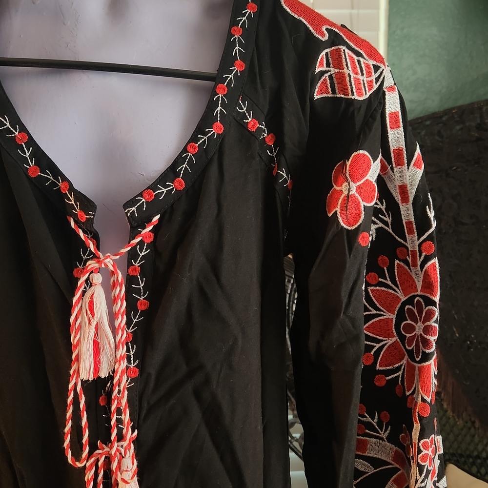 Mo Haun Yi Chu Dress